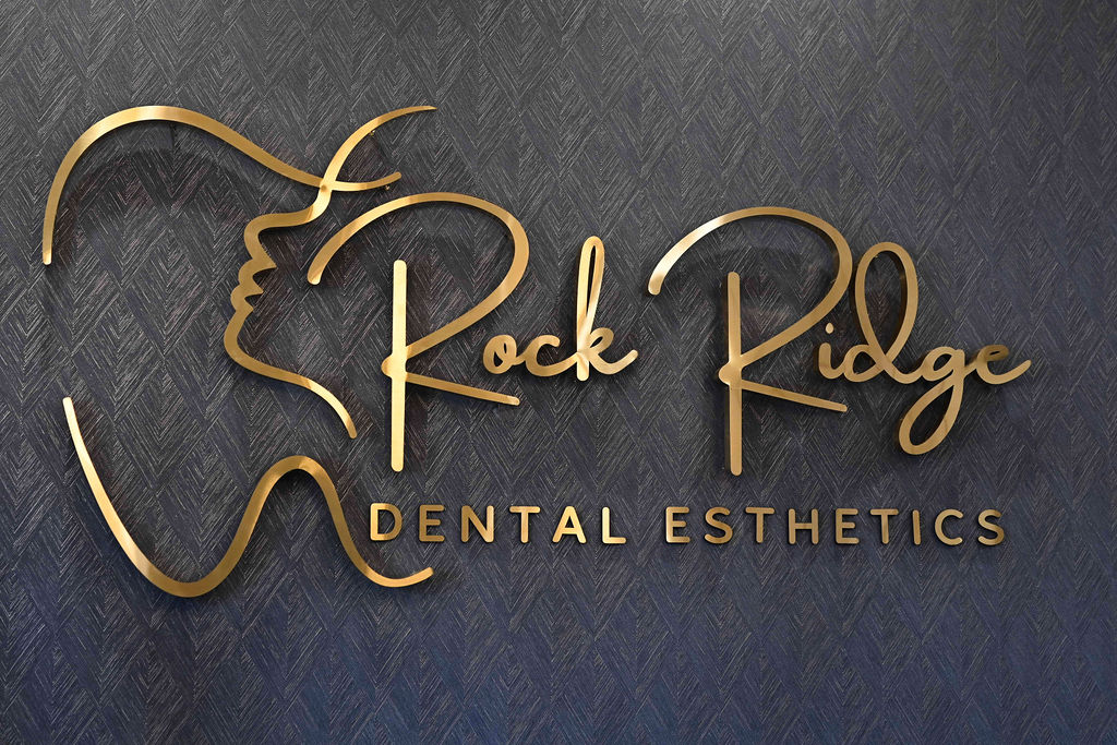 Can Cosmetic Dentistry Fix a Smile That Doesn't Look Natural? A Guide to Avoiding the "Fake" Look